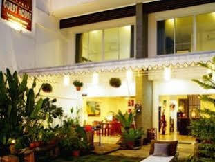 Nai Harn Baan Oui Phuket Guest House מראה חיצוני תמונה